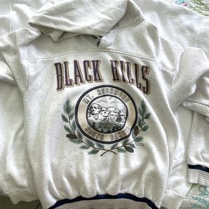 Vintage Black Hills Mount Rushmore Sweatshirt